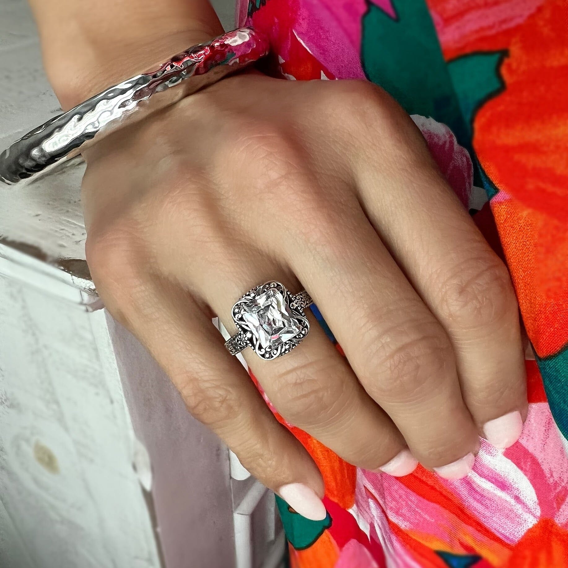 antique prong set cz ring