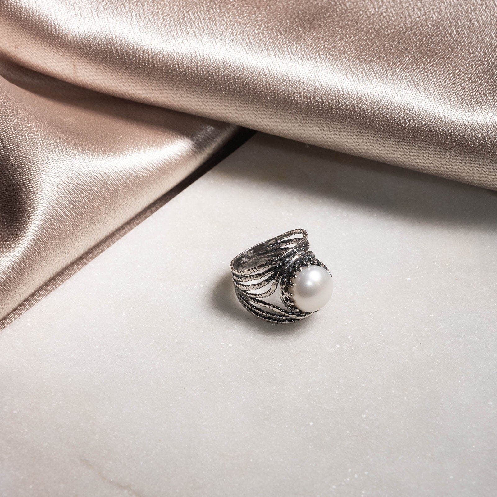 Royal Pearl Ring - Size 5