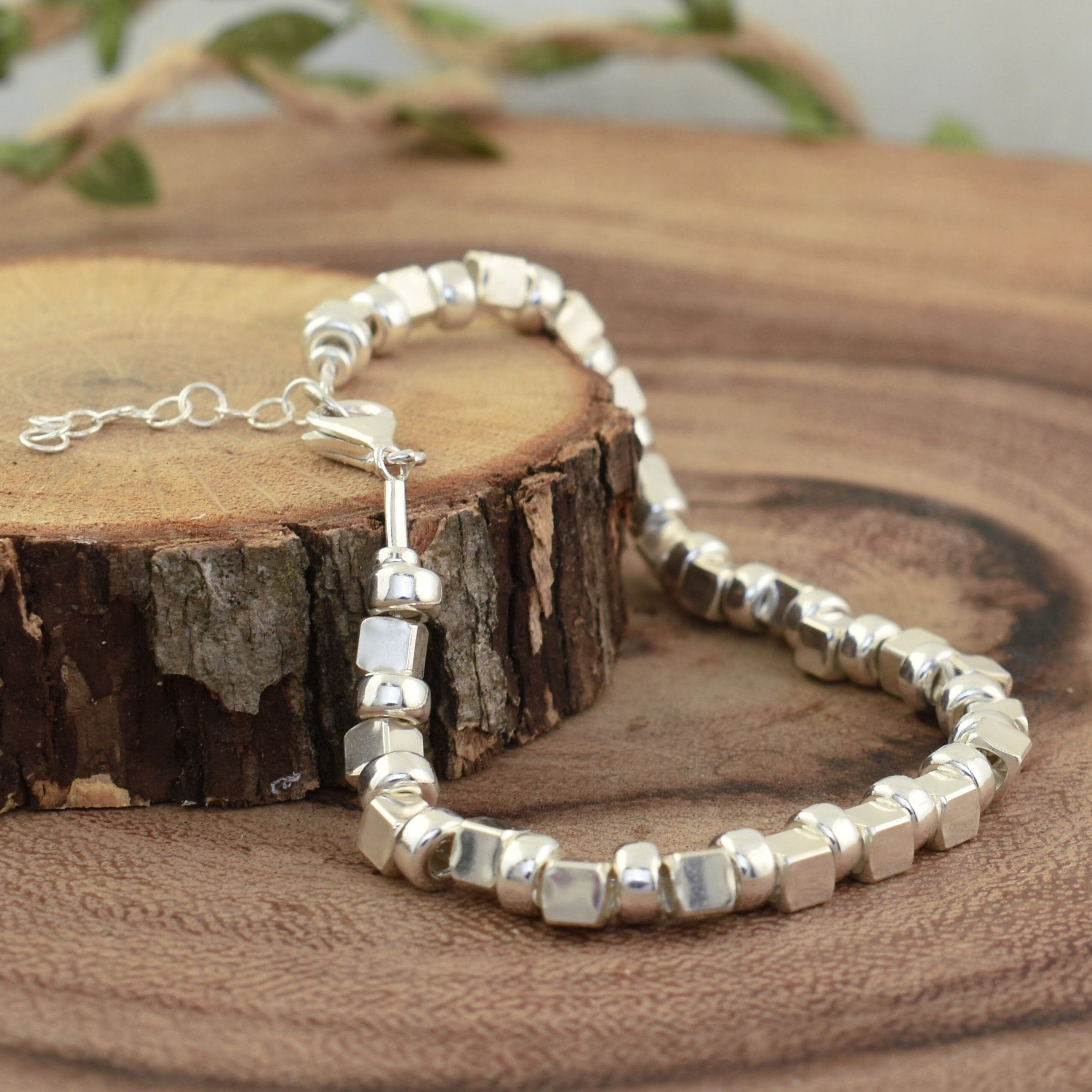 .925 sterling silver bracelet with round and square beads