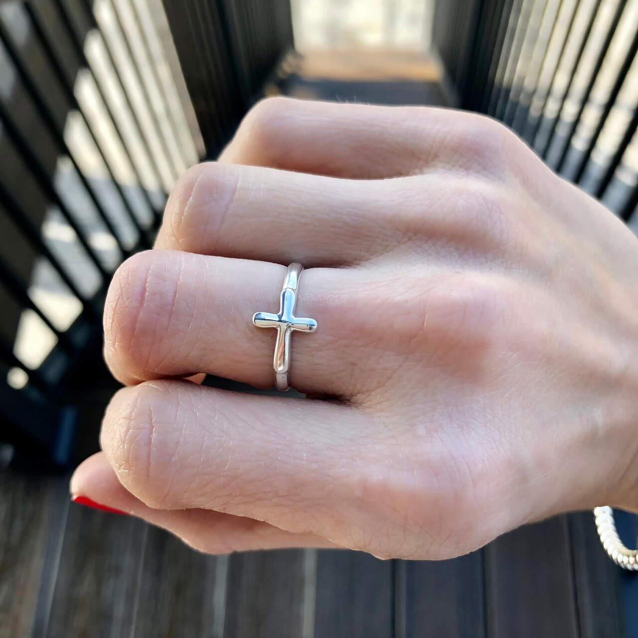 Sterling silver cross ring