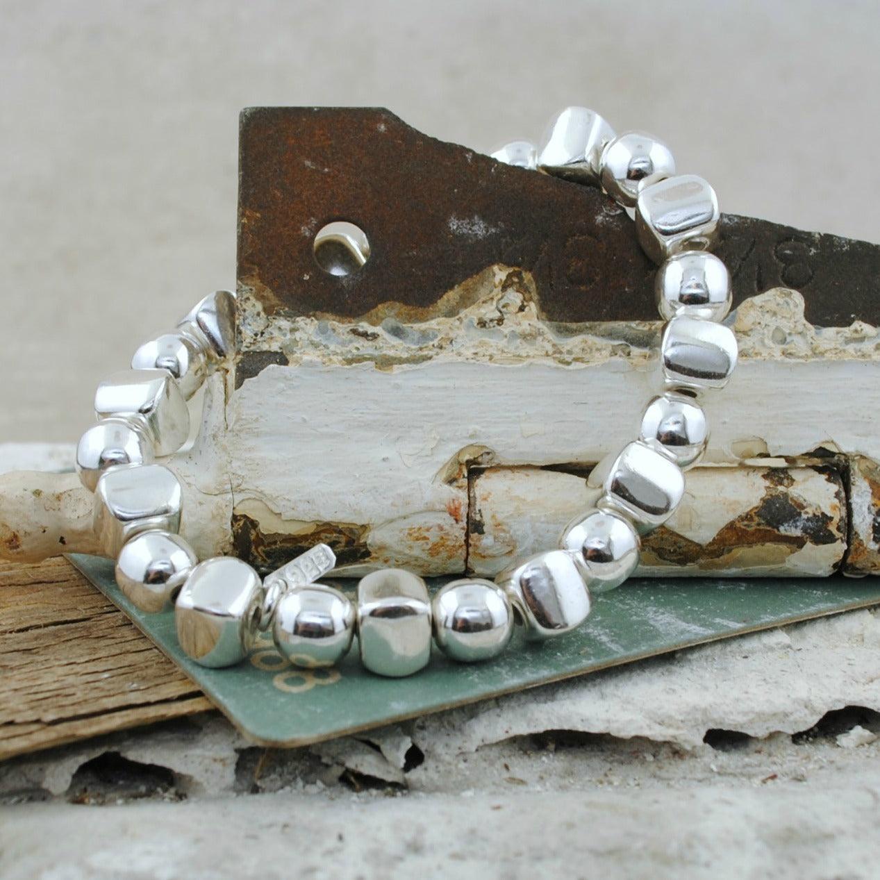 Roundabout silver beaded bracelet